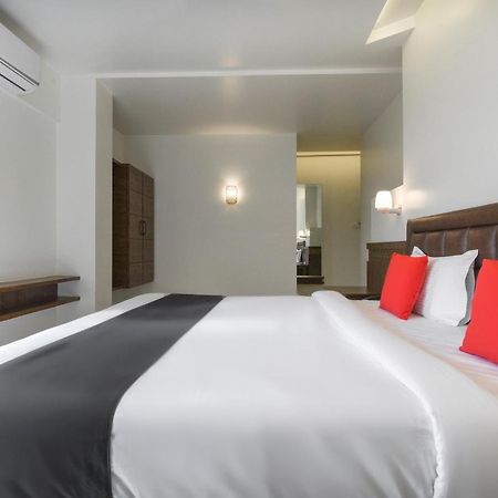 Oyo Flagship Hotel Shreeyash Executive Mangvadi Zewnętrze zdjęcie
