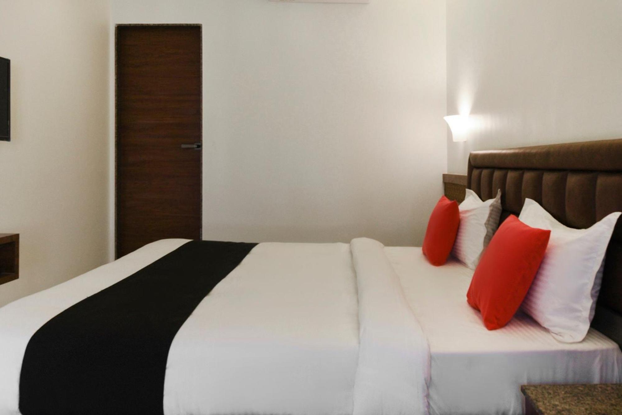 Oyo Flagship Hotel Shreeyash Executive Mangvadi Zewnętrze zdjęcie