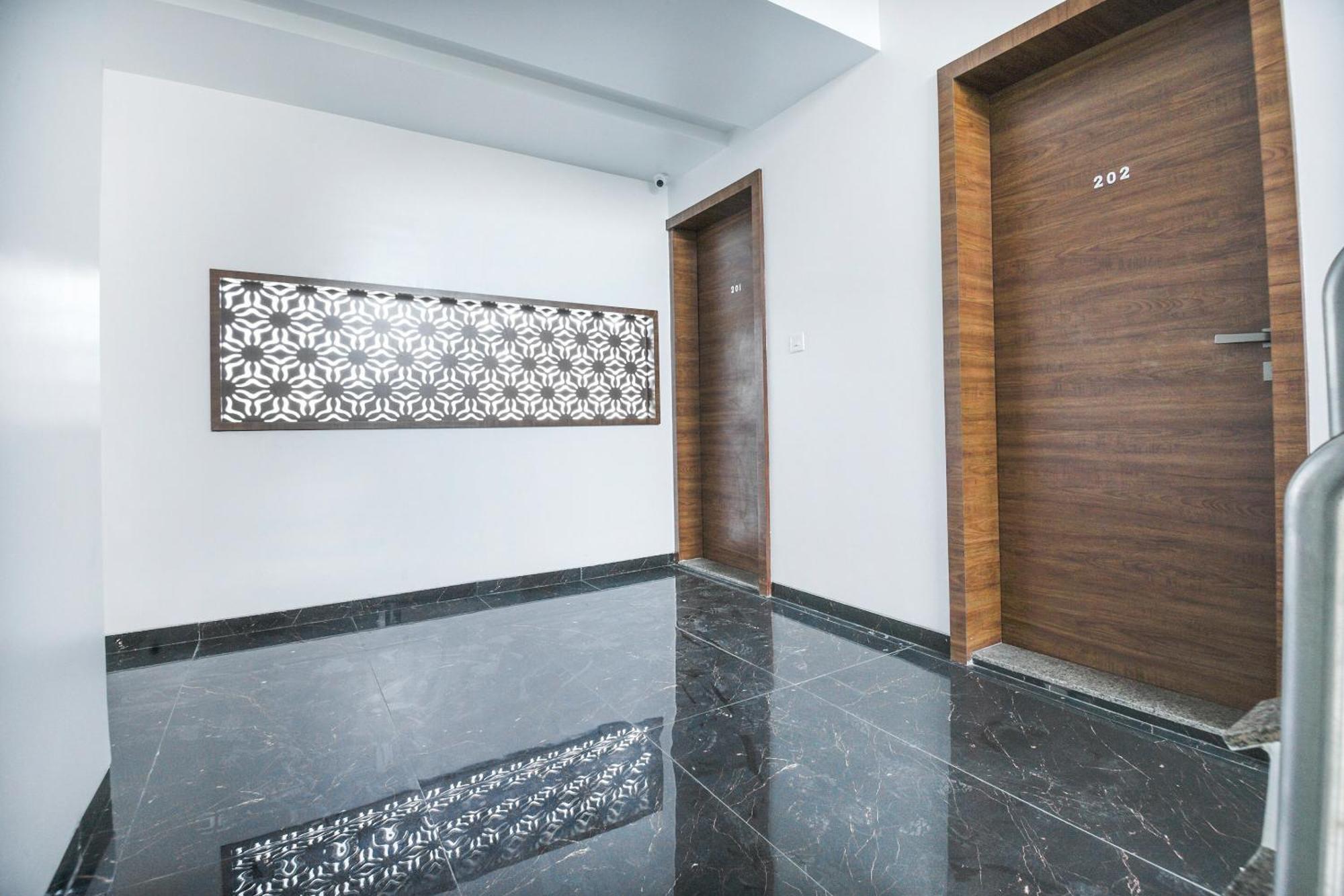 Oyo Flagship Hotel Shreeyash Executive Mangvadi Zewnętrze zdjęcie